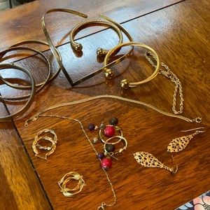 Crazy clear out gold tone bundle! 13 pcs!